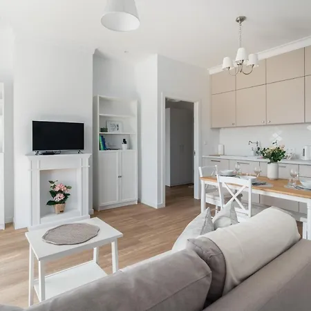 White Elegance With Ac & Parking Garage By Renters 아파트 *